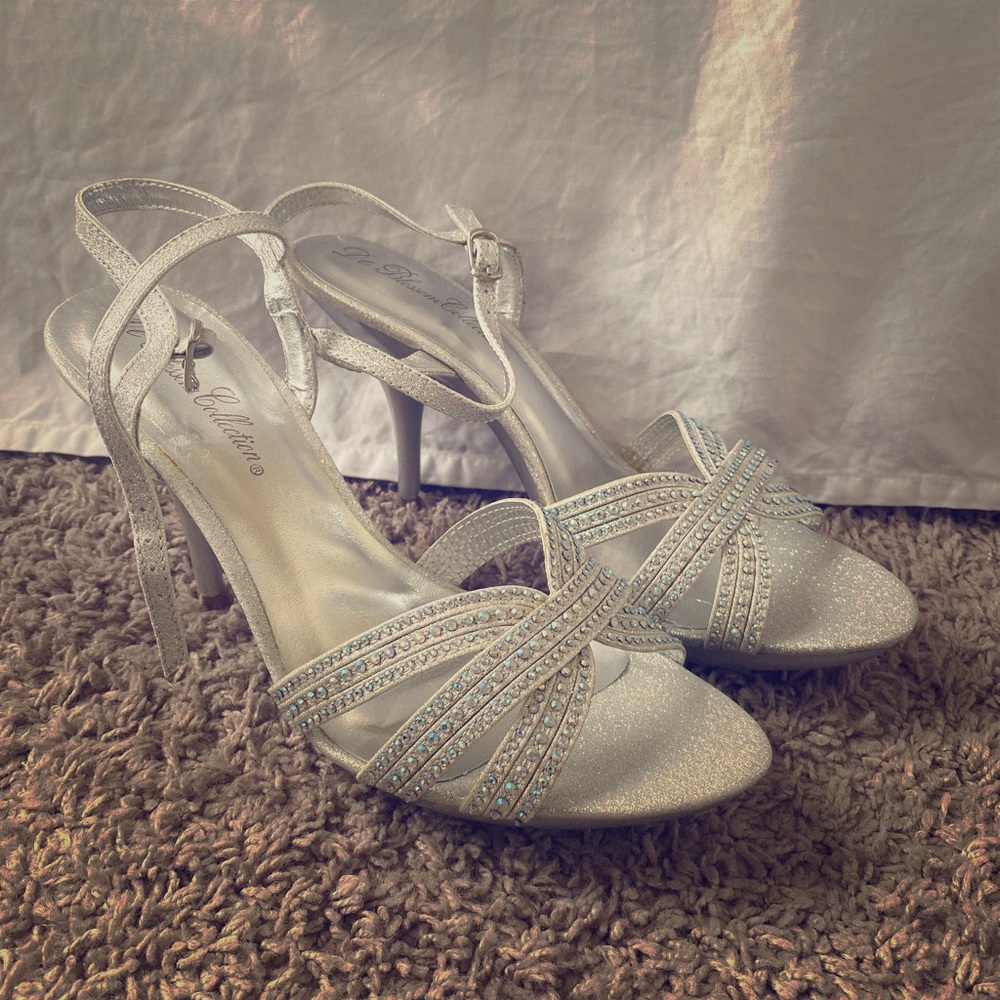 Silver glitter heals